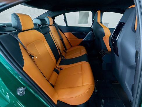 Used 2025 BMW M5 w/ Carbon Package image 28