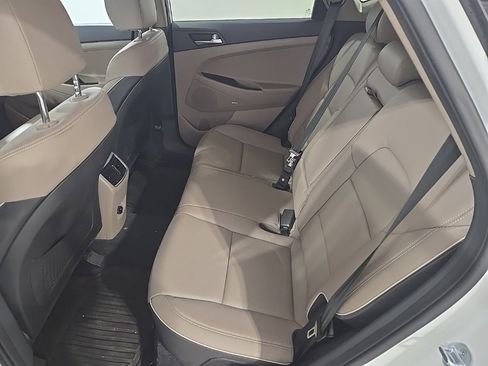Used 2021 Hyundai Tucson Limited image 18