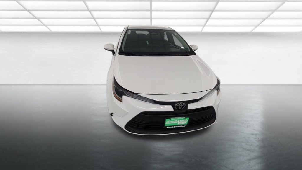 Used 2024 Toyota Corolla LE FWD image 9