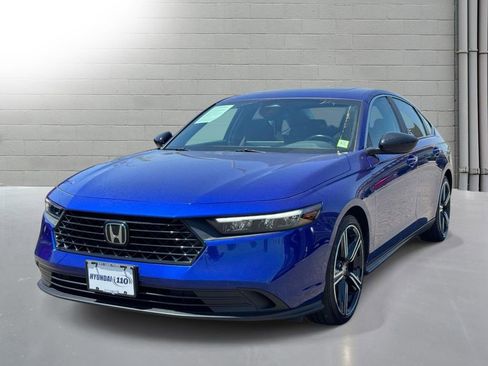 Used 2023 Honda Accord Sport image 4