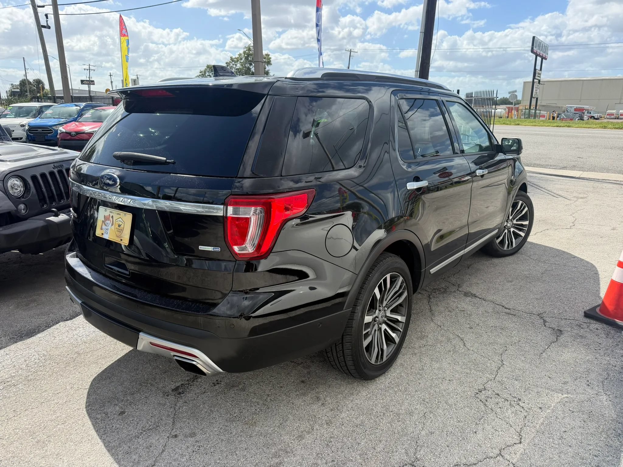 Used 2016 Ford Explorer Platinum AWD/4WD image 4