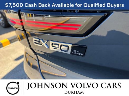 New 2025 Volvo EX90 Ultra w/ Protection Package Premier image 5