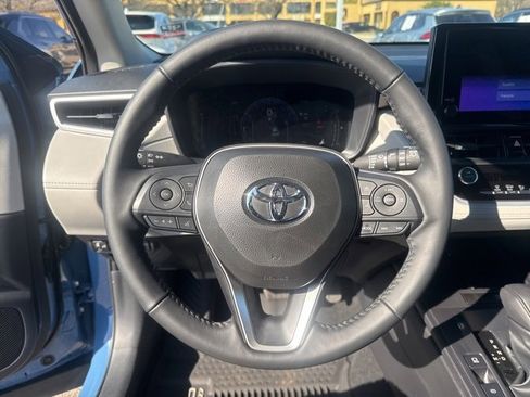 Used 2026 Toyota Corolla Cross LE image 26