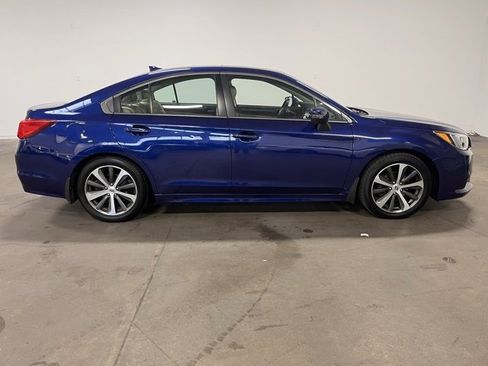 Used 2016 Subaru Legacy 2.5i Limited image 2