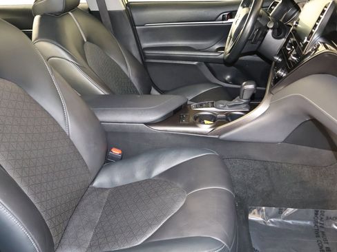 Used 2024 Toyota Camry XSE image 41