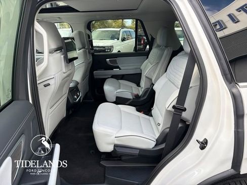 New 2026 Ford Expedition Platinum w/ Platinum Ultimate Package image 27