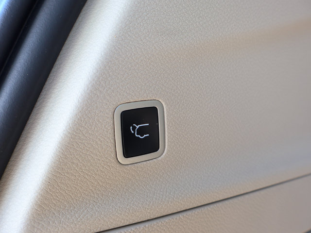 Used 2024 Chrysler Pacifica Limited FWD image 29