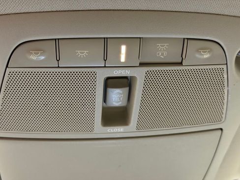 Used 2015 Nissan Murano Platinum w/ Platinum Technology Package image 34