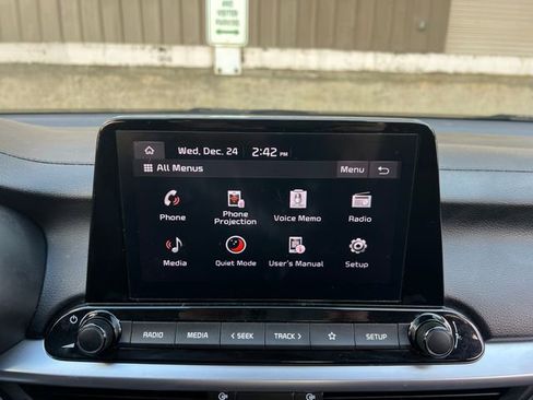 Used 2023 Kia Forte LXS w/ LXS Technology Package image 21