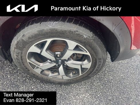 Used 2022 Kia Sportage LX AWD/4WD image 9
