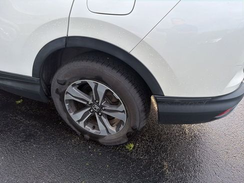 Used 2017 Honda CR-V LX image 7