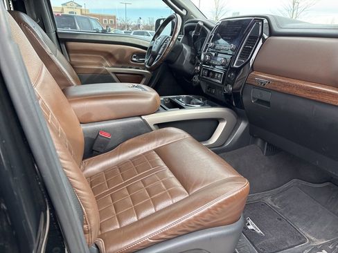 Used 2021 Nissan Titan Platinum Reserve w/ Moonroof Package image 10