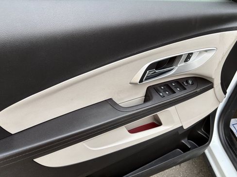 Used 2017 Chevrolet Equinox LS image 13