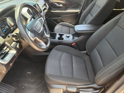 Used 2024 GMC Terrain SLE FWD image 12