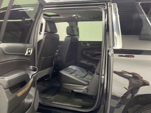 Used 2019 GMC Yukon XL Denali w/ Denali Ultimate Package AWD/4WD image 15