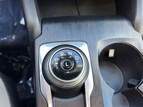 Used 2022 Ford Escape S image 17