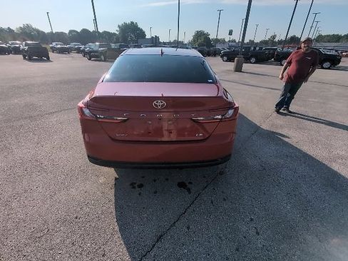 Used 2025 Toyota Camry LE FWD image 7