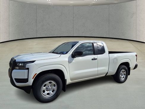 New 2026 Nissan Frontier S image 1