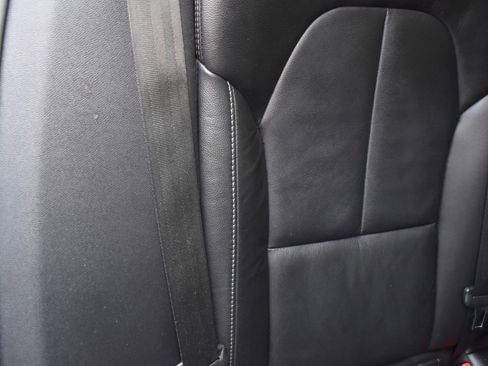 Used 2022 Volvo XC40 T5 Momentum w/ Premium Package image 43