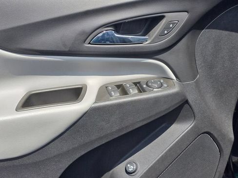 Used 2023 Chevrolet Equinox LT w/ Driver Convenience Package FWD image 19
