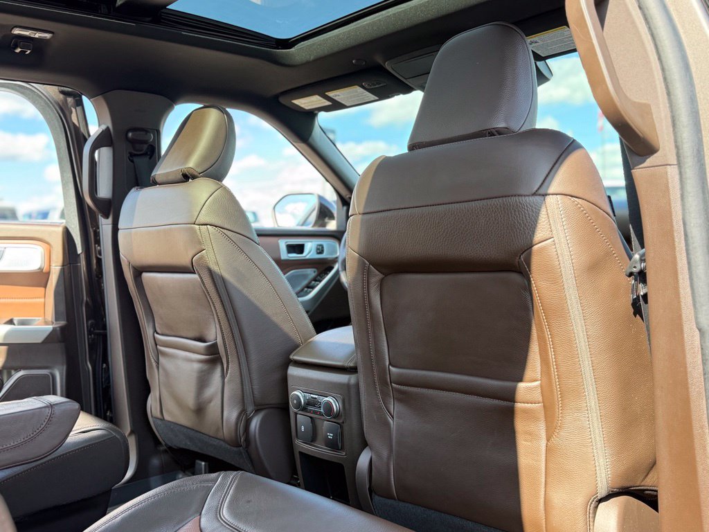 Certified 2021 Ford Explorer King Ranch w/ Premium Technology Package AWD/4WD image 19