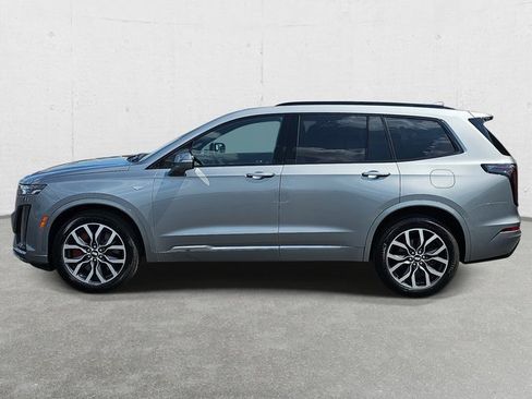 Used 2025 Cadillac XT6 Sport w/ LPO, Floor Liner Package image 8