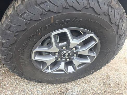 Used 2025 Ford Bronco Badlands AWD/4WD image 9