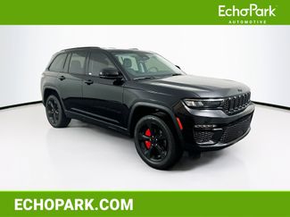 Used 2023 Jeep Grand Cherokee Limited w/ Black Appearance Package video 1
