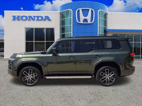 Used 2025 Lexus GX 550 w/ Accessory Package (2T) AWD/4WD image 6