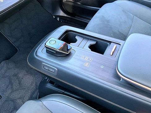 Certified 2025 Nissan Ariya AWD image 18