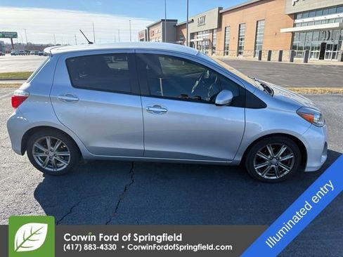 Used 2013 Toyota Yaris SE image 6