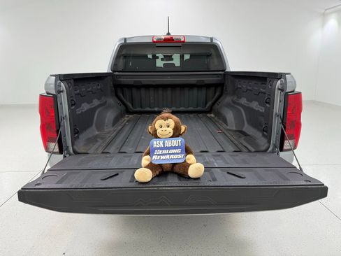 Used 2023 Chevrolet Colorado LT w/ LT Convenience Package image 9