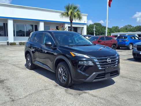 Used 2024 Nissan Rogue S FWD image 20