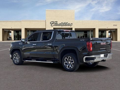 Used 2022 GMC Sierra 1500 SLT w/ SLT Premium Plus Package AWD/4WD image 7