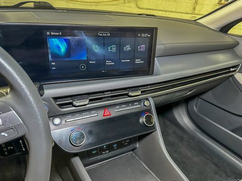Used 2025 Hyundai Sonata SEL FWD image 34