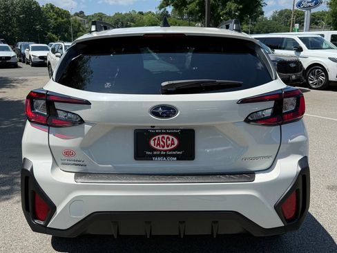Used 2024 Subaru Crosstrek 2.0i Premium AWD/4WD image 9
