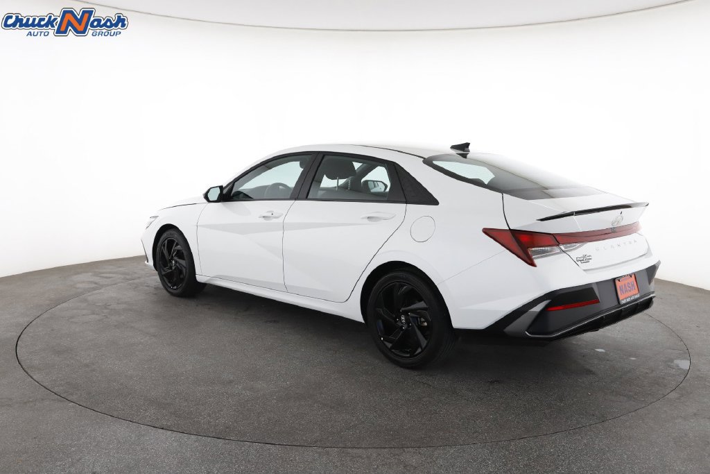 Used 2026 Hyundai Elantra Sport FWD image 9