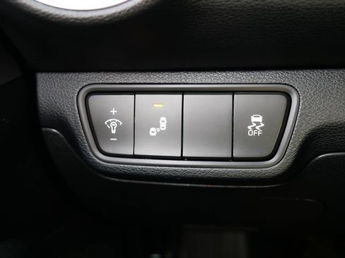 Certified 2022 Kia Forte LXS w/ LXS Technology Package image 26