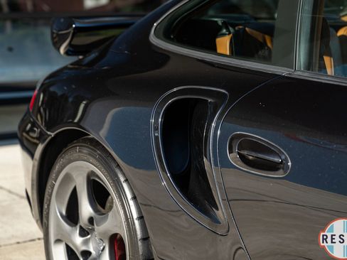 Used 2003 Porsche 911 Turbo image 39