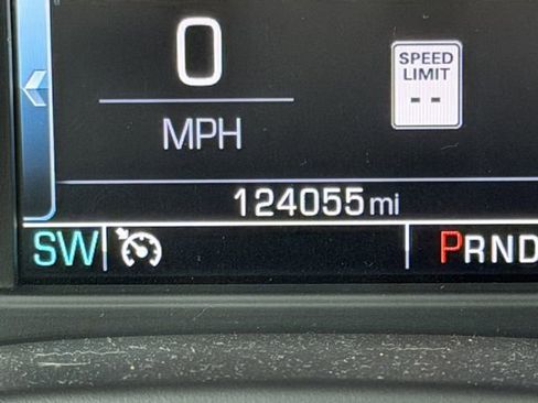 Used 2020 Chevrolet Suburban LT image 25