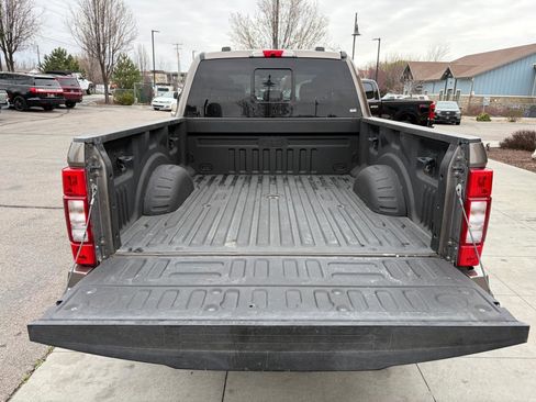 Used 2020 Ford F250 Lariat w/ Chrome Package image 31