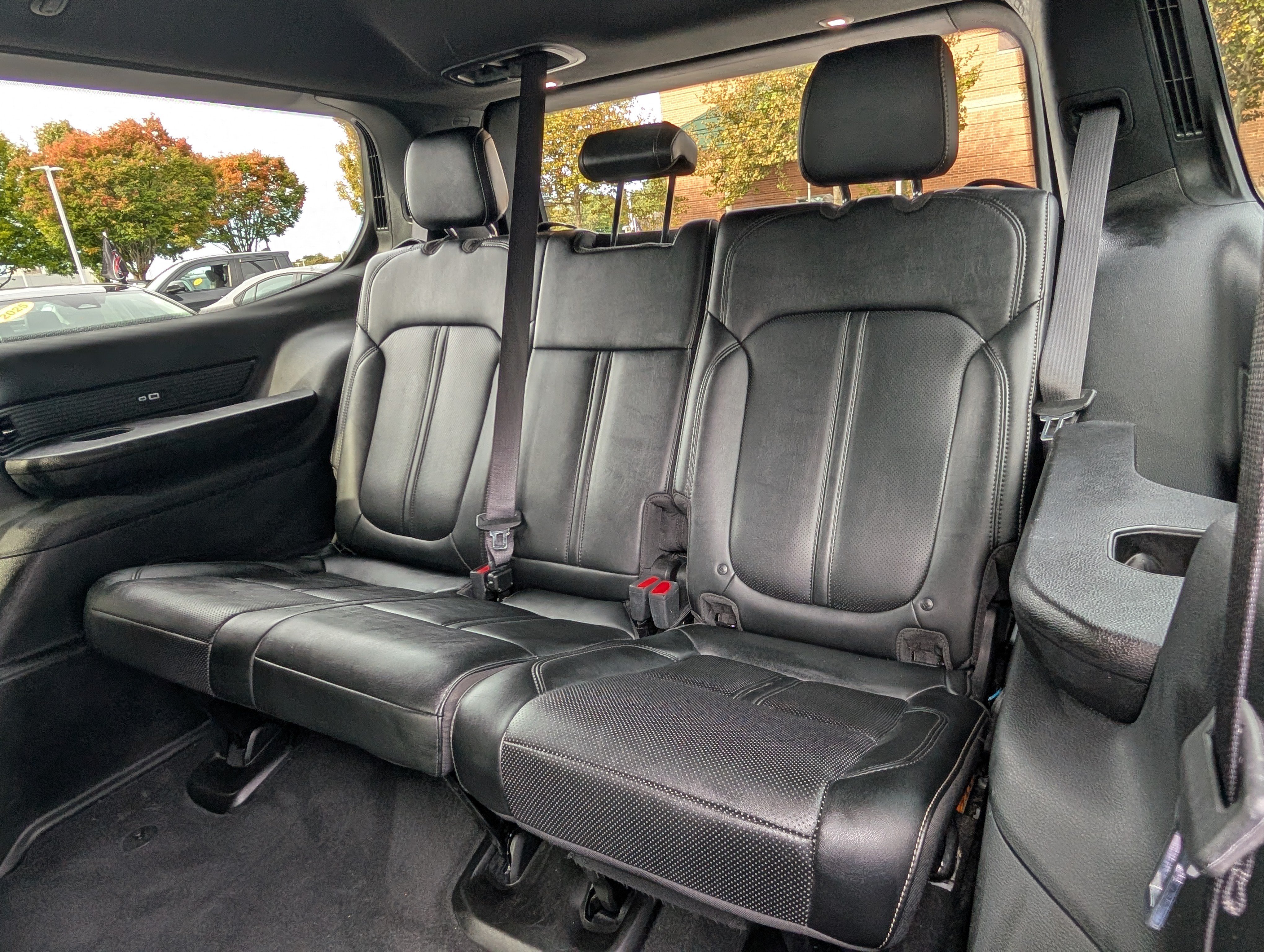 Used 2024 Jeep Wagoneer Series II AWD/4WD image 16