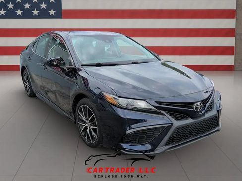 Used 2021 Toyota Camry SE FWD image 8
