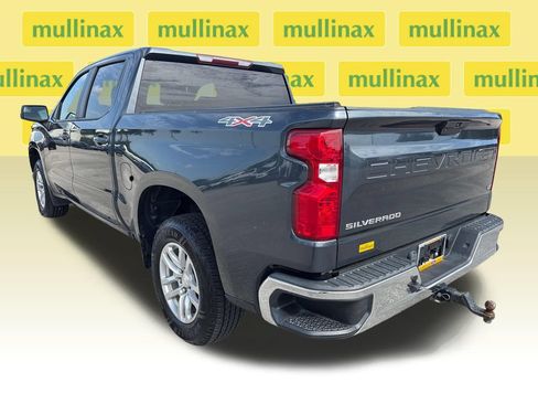 Used 2021 Chevrolet Silverado 1500 LT AWD/4WD image 8