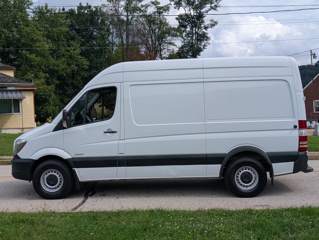 Used 2015 Mercedes-Benz Sprinter 2500 image 7