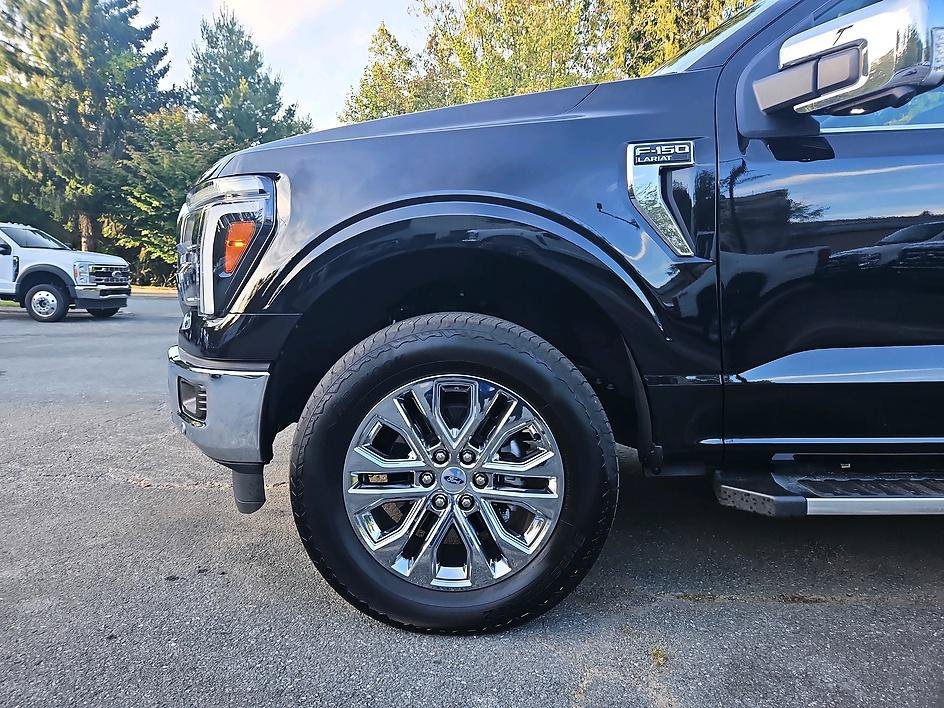 Used 2025 Ford F150 Lariat w/ Equipment Group 502A High AWD/4WD image 9