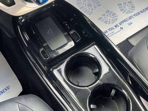 Used 2017 Toyota Prius Prime Premium image 27