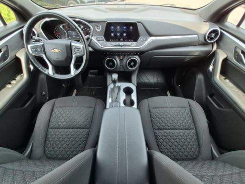 Used 2020 Chevrolet Blazer LT FWD image 15