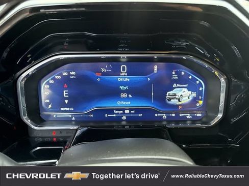 Used 2023 Chevrolet Silverado 1500 LT Trail Boss AWD/4WD image 18