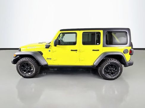 Used 2023 Jeep Wrangler Unlimited AWD/4WD image 4